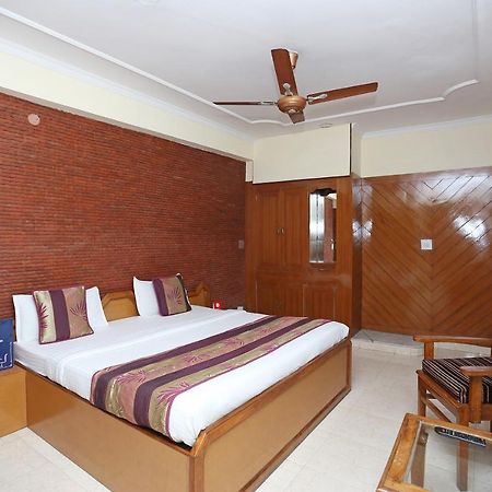 Oyo Flagship 9554 Hotel Grand Plaza Faridabad Esterno foto