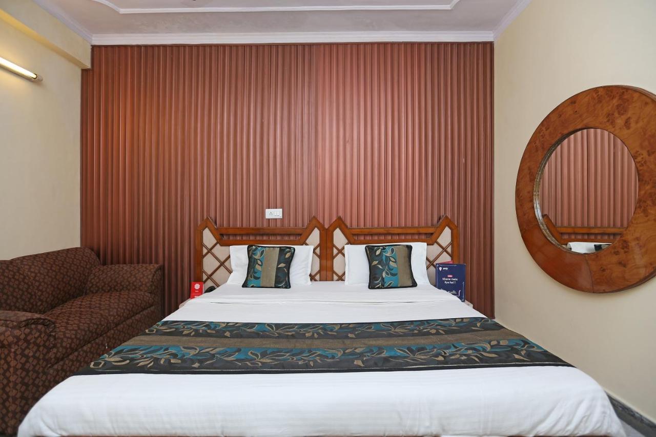 Oyo Flagship 9554 Hotel Grand Plaza Faridabad Esterno foto